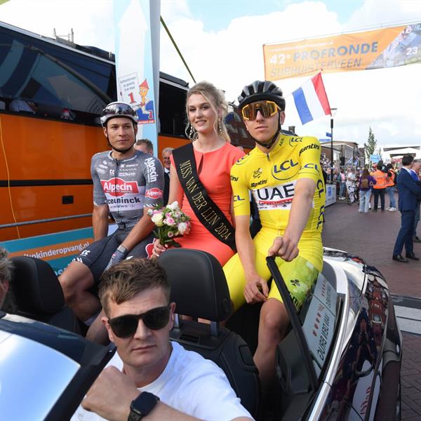 42e Profronde - Foto's Martin de Jong (www.fotopersburomartindejong.nl) | Wielrennen Surhuisterveen