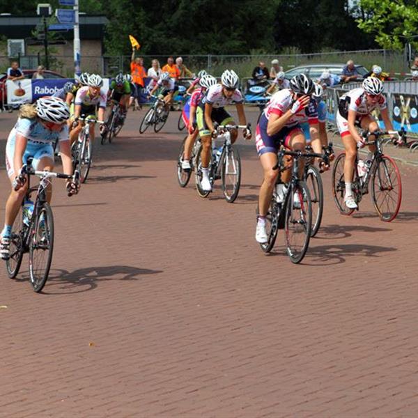 32e Profronde Surhuisterveen 2013 - Dames | Wielrennen Surhuisterveen