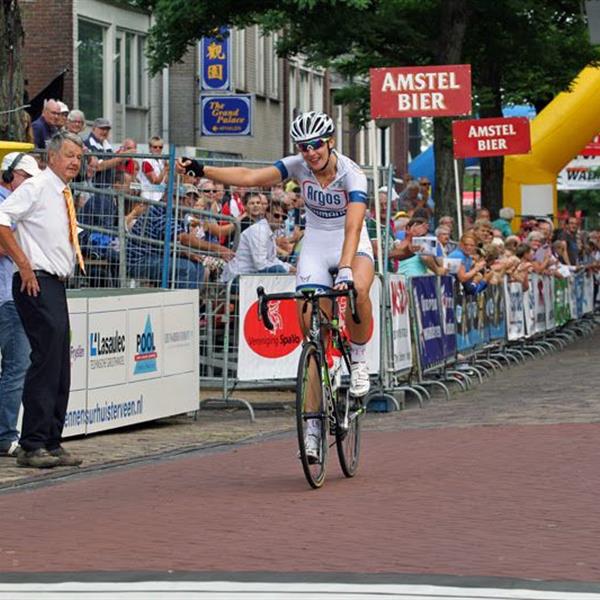 32e Profronde Surhuisterveen 2013 - Dames | Wielrennen Surhuisterveen