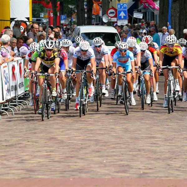 32e Profronde Surhuisterveen 2013 - Dames | Wielrennen Surhuisterveen