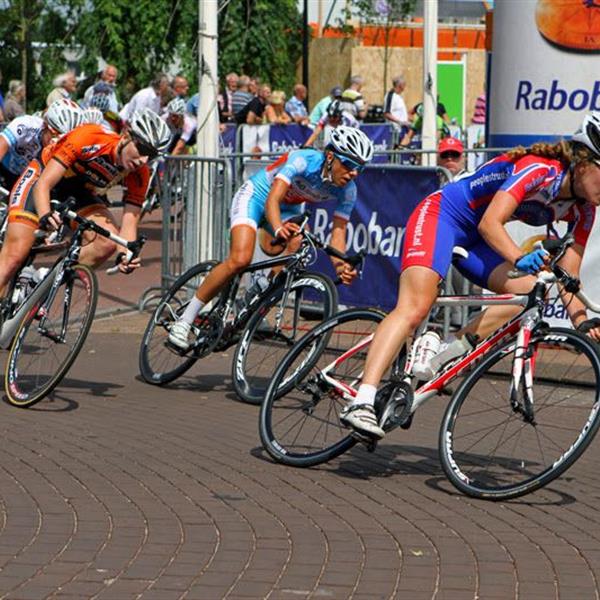 32e Profronde Surhuisterveen 2013 - Dames | Wielrennen Surhuisterveen