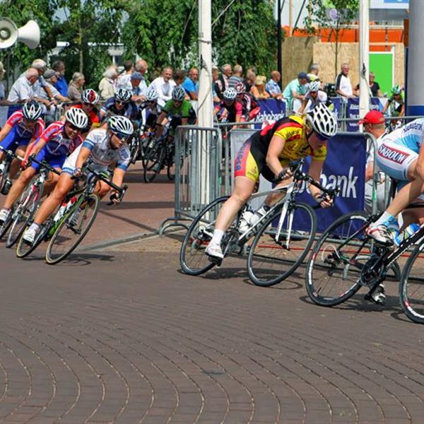 32e Profronde Surhuisterveen 2013 - Dames | Wielrennen Surhuisterveen