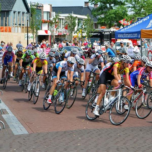 32e Profronde Surhuisterveen 2013 - Dames | Wielrennen Surhuisterveen