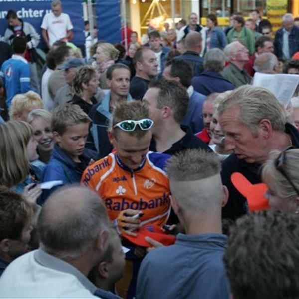 24e Profronde Surhuisterveen 2005 | Wielrennen Surhuisterveen