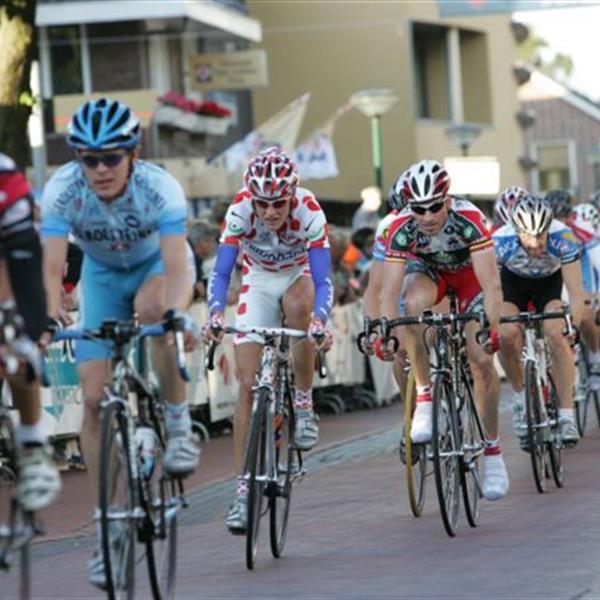 24e Profronde Surhuisterveen 2005 | Wielrennen Surhuisterveen