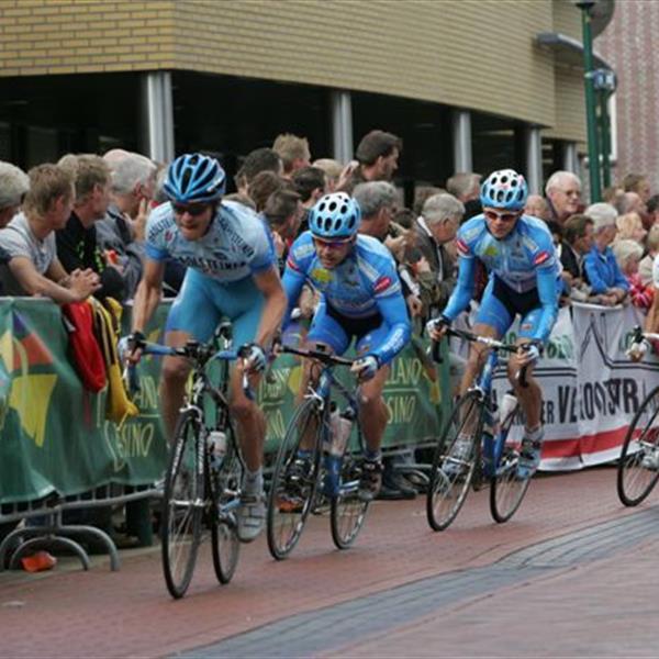 24e Profronde Surhuisterveen 2005 | Wielrennen Surhuisterveen