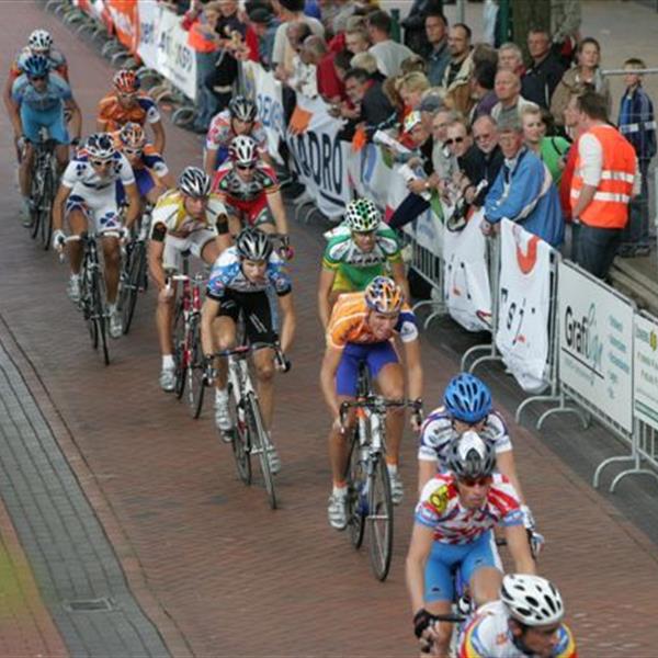 24e Profronde Surhuisterveen 2005 | Wielrennen Surhuisterveen