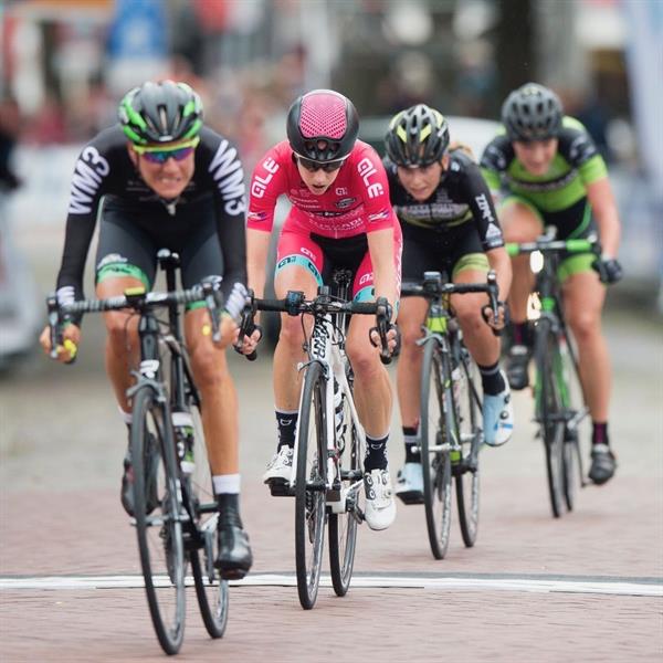 36e Profronde van Surhuisterveen 2017 (foto's AWFoto.nl) | Wielrennen Surhuisterveen