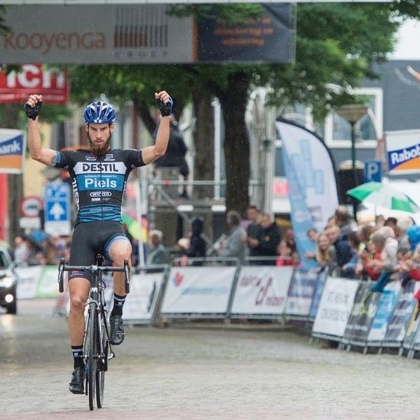 36e Profronde van Surhuisterveen 2017 (foto's AWFoto.nl) | Wielrennen Surhuisterveen