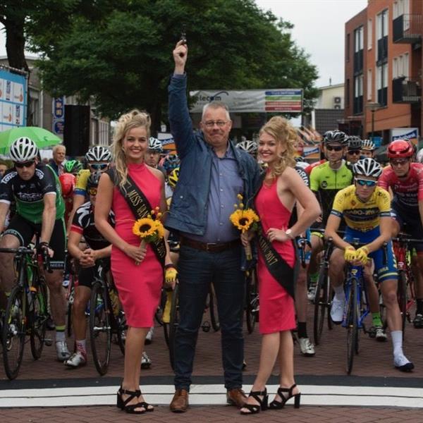 36e Profronde van Surhuisterveen 2017 (foto's AWFoto.nl) | Wielrennen Surhuisterveen