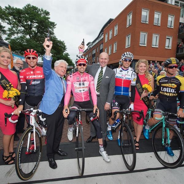 36e Profronde van Surhuisterveen 2017 (foto's AWFoto.nl) | Wielrennen Surhuisterveen