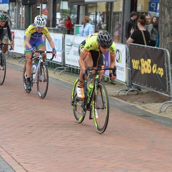 36e Profronde van Surhuisterveen 2017 - dames (foto's Edo Werkman) | Wielrennen Surhuisterveen