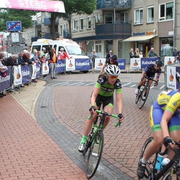 36e Profronde van Surhuisterveen 2017 - dames (foto's Edo Werkman) | Wielrennen Surhuisterveen