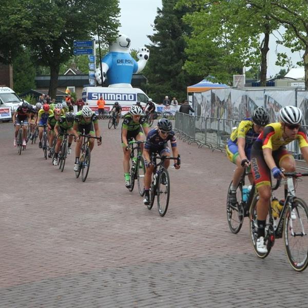 36e Profronde van Surhuisterveen 2017 - dames (foto's Edo Werkman) | Wielrennen Surhuisterveen