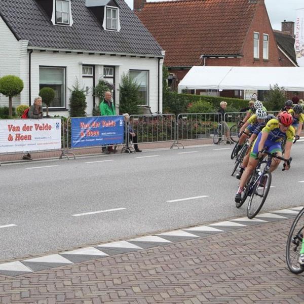 36e Profronde van Surhuisterveen 2017 - dames (foto's Edo Werkman) | Wielrennen Surhuisterveen