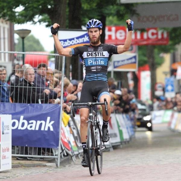 36e Profronde van Surhuisterveen 2017 - elite (foto's Edo Werkman) | Wielrennen Surhuisterveen