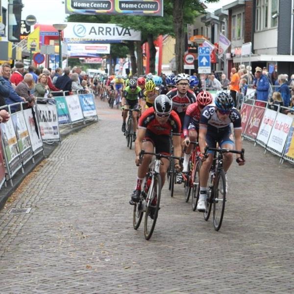 36e Profronde van Surhuisterveen 2017 - elite (foto's Edo Werkman) | Wielrennen Surhuisterveen
