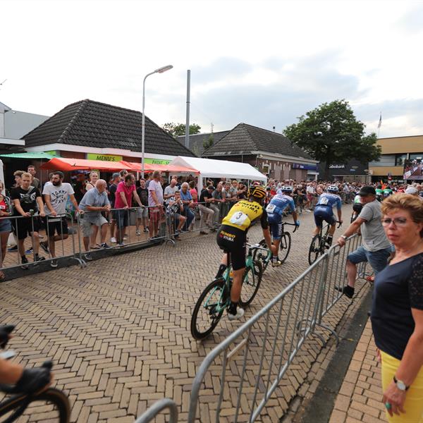 38e Profronde van Surhuisterveen 2019 - Profs (Edo Werkman) | Wielrennen Surhuisterveen