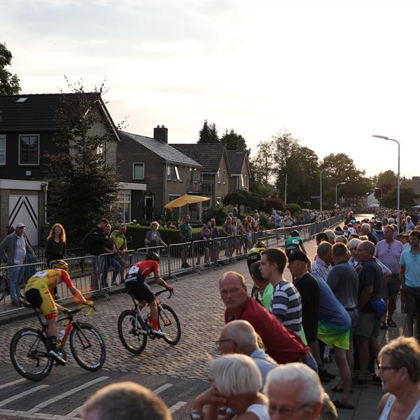 38e Profronde van Surhuisterveen 2019 - Profs (Edo Werkman) | Wielrennen Surhuisterveen