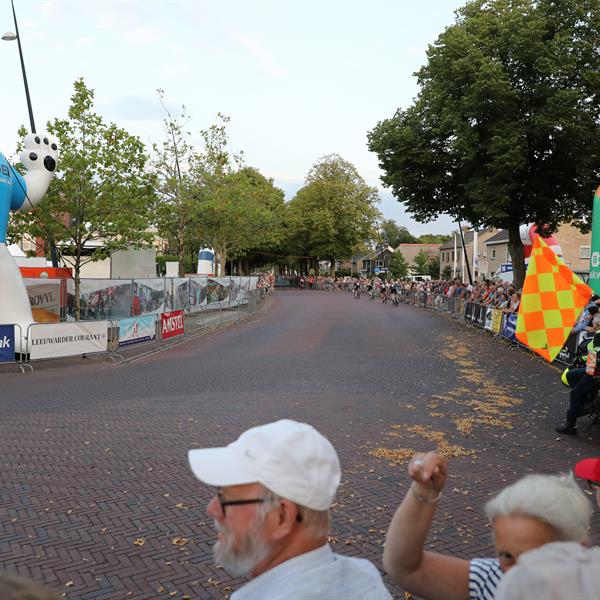 38e Profronde van Surhuisterveen 2019 - Profs (Edo Werkman) | Wielrennen Surhuisterveen