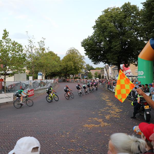 38e Profronde van Surhuisterveen 2019 - Profs (Edo Werkman) | Wielrennen Surhuisterveen