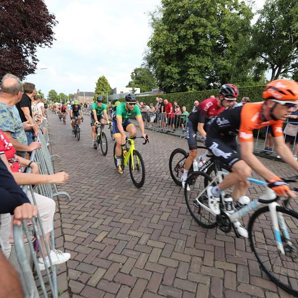 38e Profronde van Surhuisterveen 2019 - Profs (Edo Werkman) | Wielrennen Surhuisterveen