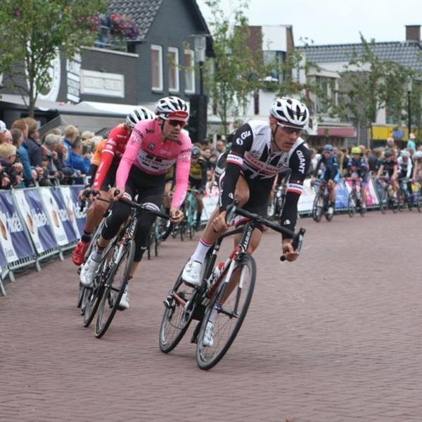 36e Profronde van Surhuisterveen 2017 - profs (foto's Edo Werkman) | Wielrennen Surhuisterveen