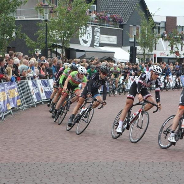 36e Profronde van Surhuisterveen 2017 - profs (foto's Edo Werkman) | Wielrennen Surhuisterveen