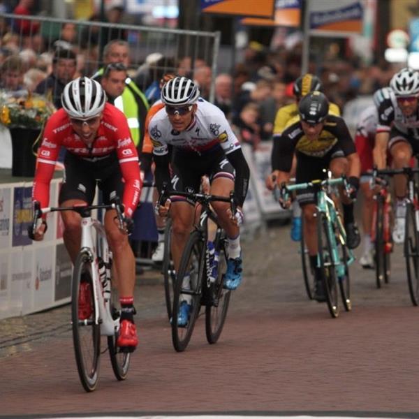 36e Profronde van Surhuisterveen 2017 - profs (foto's Edo Werkman) | Wielrennen Surhuisterveen