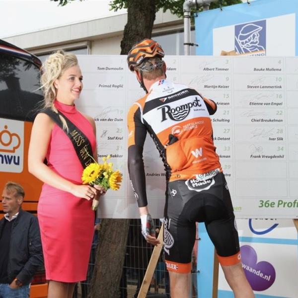 36e Profronde van Surhuisterveen 2017 - profs (foto's Edo Werkman) | Wielrennen Surhuisterveen