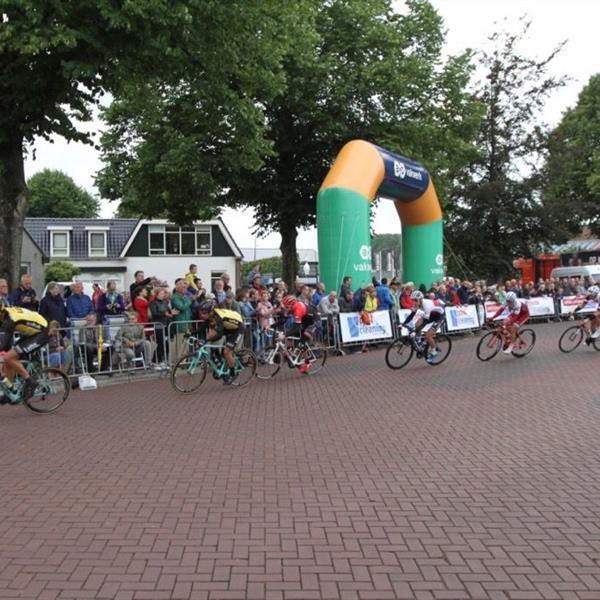 36e Profronde van Surhuisterveen 2017 - profs (foto's Edo Werkman) | Wielrennen Surhuisterveen