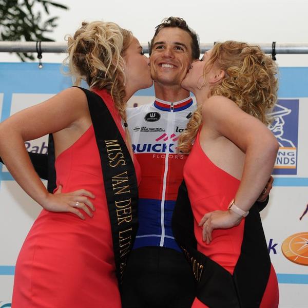 36e Profronde van Surhuisterveen 2017 (foto's Martin de Jong) | Wielrennen Surhuisterveen