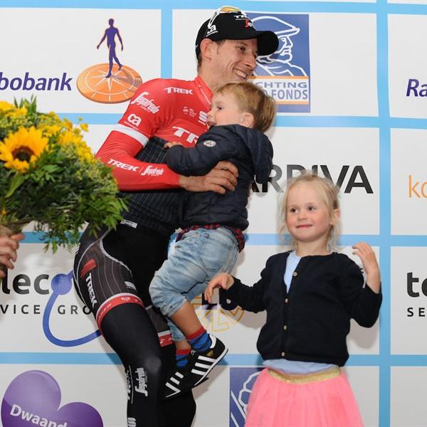 36e Profronde van Surhuisterveen 2017 (foto's Martin de Jong) | Wielrennen Surhuisterveen