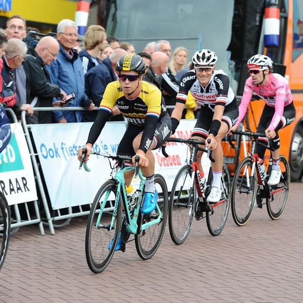 36e Profronde van Surhuisterveen 2017 (foto's Martin de Jong) | Wielrennen Surhuisterveen