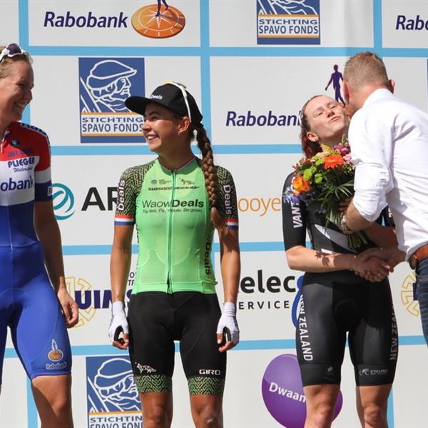 37e Profronde van Surhuisterveen 2018 - dames (foto's Edo Werkman) | Wielrennen Surhuisterveen