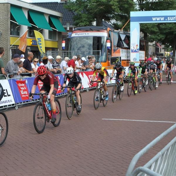 37e Profronde van Surhuisterveen 2018 - dames (foto's Edo Werkman) | Wielrennen Surhuisterveen
