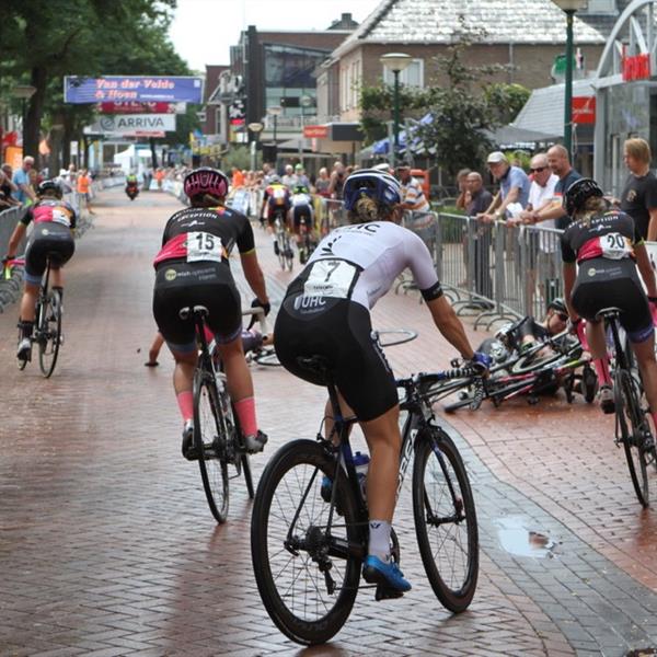 37e Profronde van Surhuisterveen 2018 - dames (foto's Edo Werkman) | Wielrennen Surhuisterveen