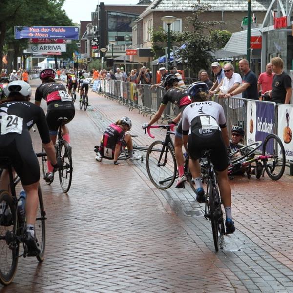 37e Profronde van Surhuisterveen 2018 - dames (foto's Edo Werkman) | Wielrennen Surhuisterveen