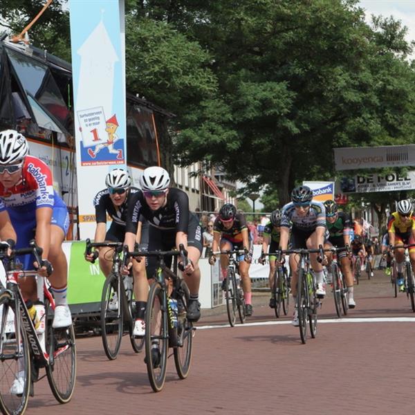 37e Profronde van Surhuisterveen 2018 - dames (foto's Edo Werkman) | Wielrennen Surhuisterveen