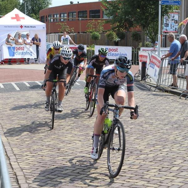 37e Profronde van Surhuisterveen 2018 - dames (foto's Edo Werkman) | Wielrennen Surhuisterveen