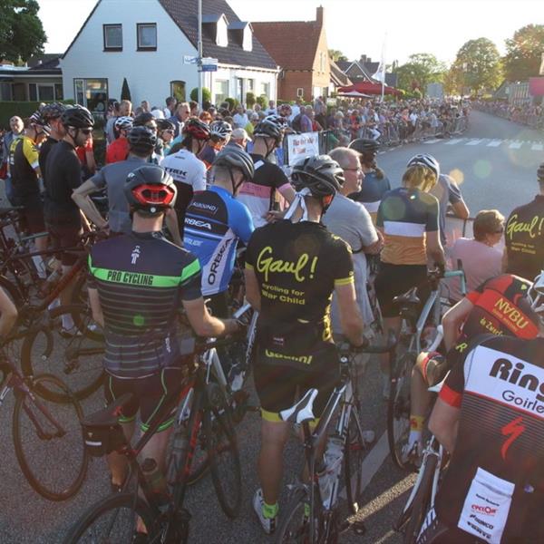 37e Profronde van Surhuisterveen 2018 - profs (foto's Edo Werkman) | Wielrennen Surhuisterveen