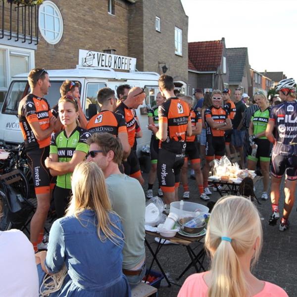 37e Profronde van Surhuisterveen 2018 - profs (foto's Edo Werkman) | Wielrennen Surhuisterveen