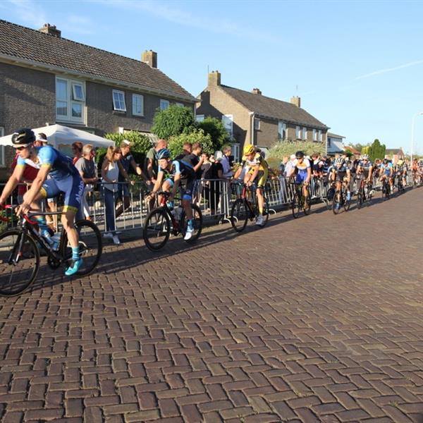 37e Profronde van Surhuisterveen 2018 - profs (foto's Edo Werkman) | Wielrennen Surhuisterveen