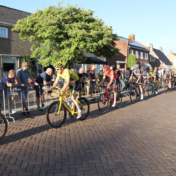 37e Profronde van Surhuisterveen 2018 - profs (foto's Edo Werkman) | Wielrennen Surhuisterveen