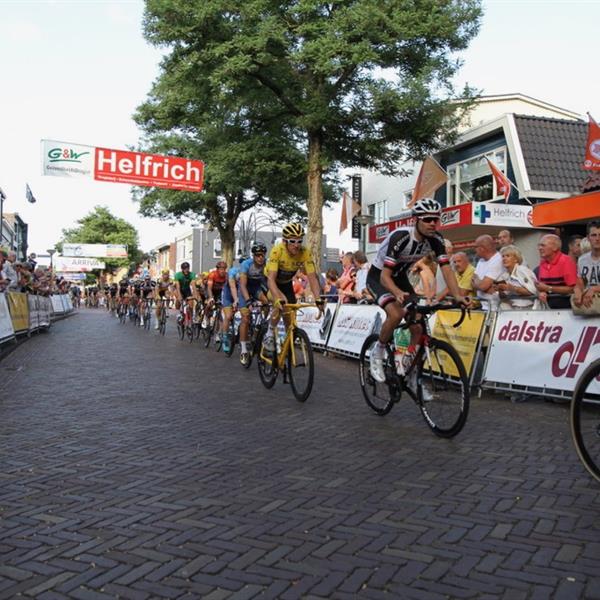 37e Profronde van Surhuisterveen 2018 - profs (foto's Edo Werkman) | Wielrennen Surhuisterveen