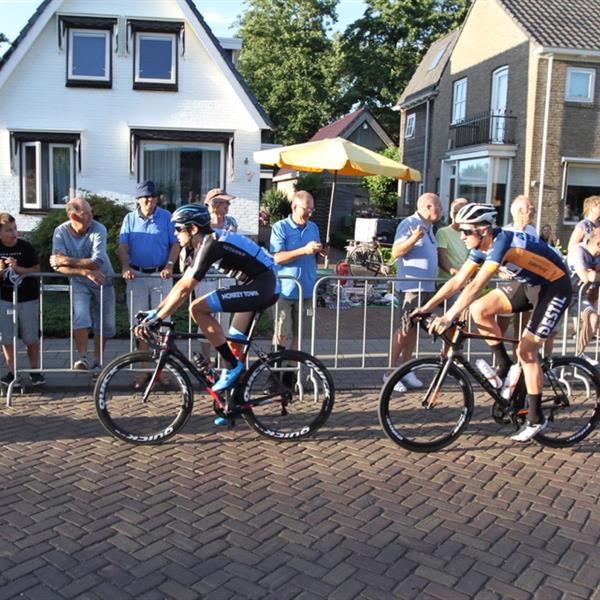 37e Profronde van Surhuisterveen 2018 - profs (foto's Edo Werkman) | Wielrennen Surhuisterveen