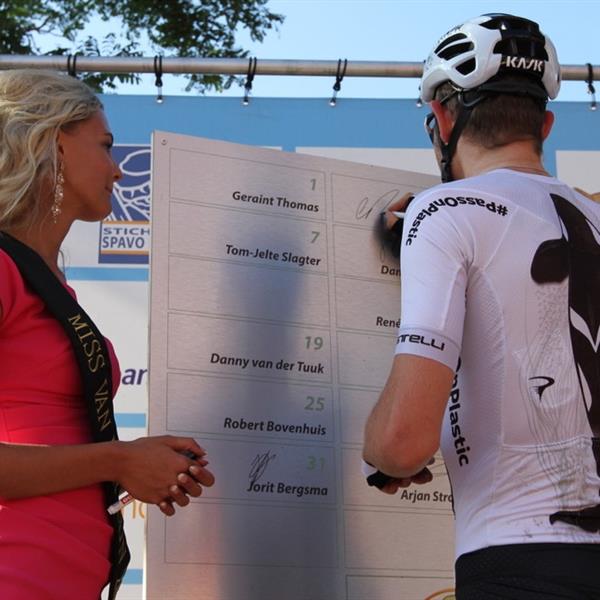 37e Profronde van Surhuisterveen 2018 - profs (foto's Edo Werkman) | Wielrennen Surhuisterveen