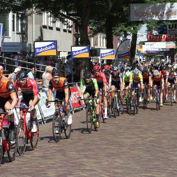 37e Profronde van Surhuisterveen 2018 - elite (foto's Edo Werkman) | Wielrennen Surhuisterveen