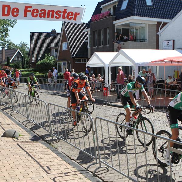 37e Profronde van Surhuisterveen 2018 - elite (foto's Edo Werkman) | Wielrennen Surhuisterveen