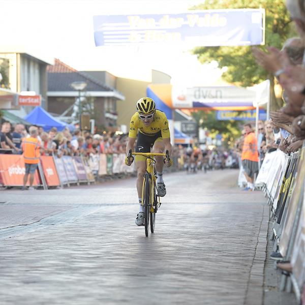 37e Profronde van Surhuisterveen 2018 (profs 2) - (foto's Martin de Jong) | Wielrennen Surhuisterveen